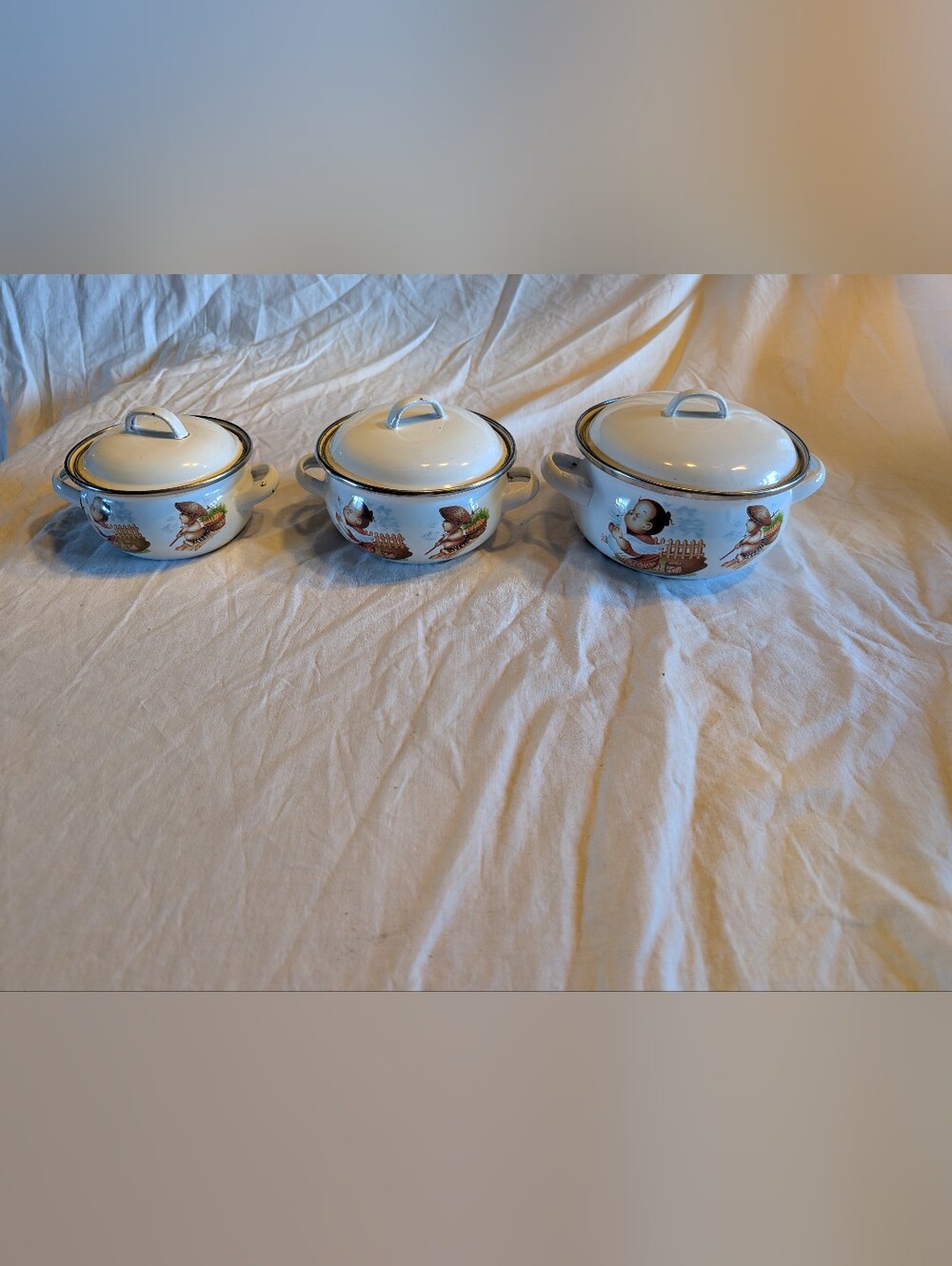 2/80$ Vintage Kids Illustration Enamel casserole Playset - White